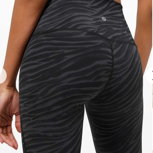 Lululemon Wunder Under High Rise Crop 23” Leggings Le Tigre Camo 8 - Picture 4 of 4